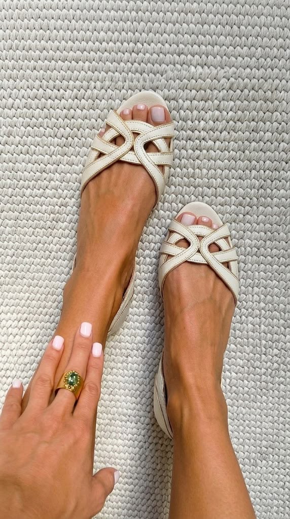 Camilla | Sandales tressées crème