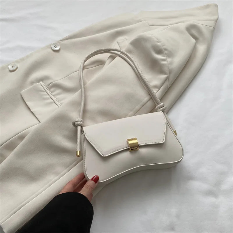 Jeanne | Sac à Main Boucle Métallique Format Pratique