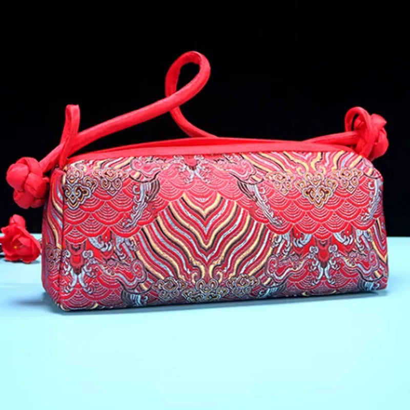 Mélanie | Sac Brodé en Soie Pièce Artisanale