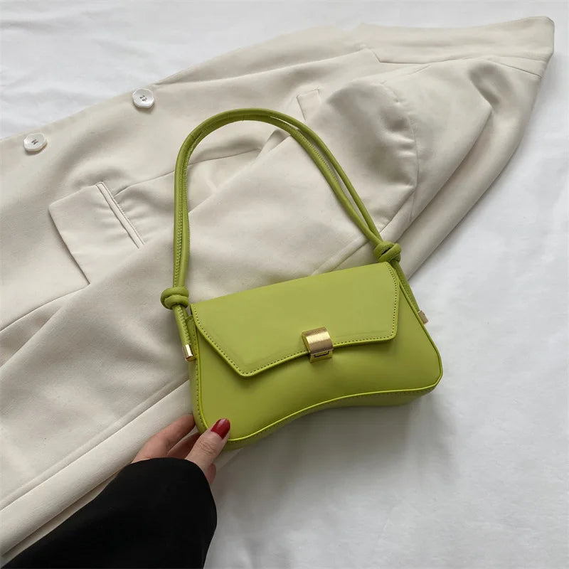 Jeanne | Sac à Main Boucle Métallique Format Pratique