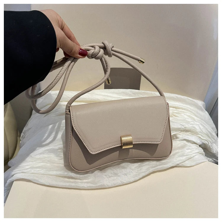 Jeanne | Sac à Main Boucle Métallique Format Pratique