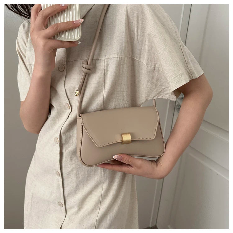 Jeanne | Sac à Main Boucle Métallique Format Pratique