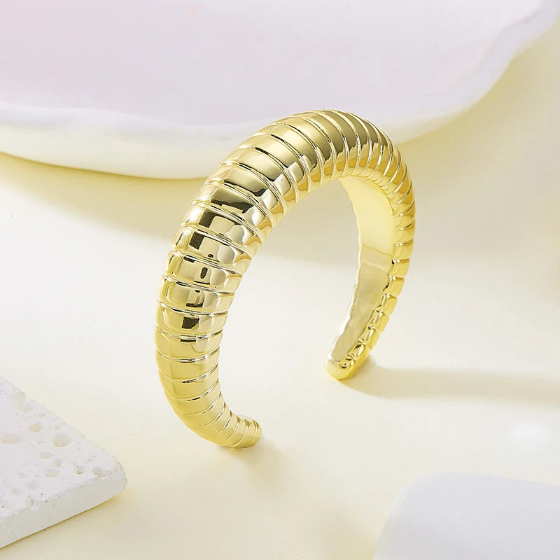 Victoire | Bracelet manchette géométrique