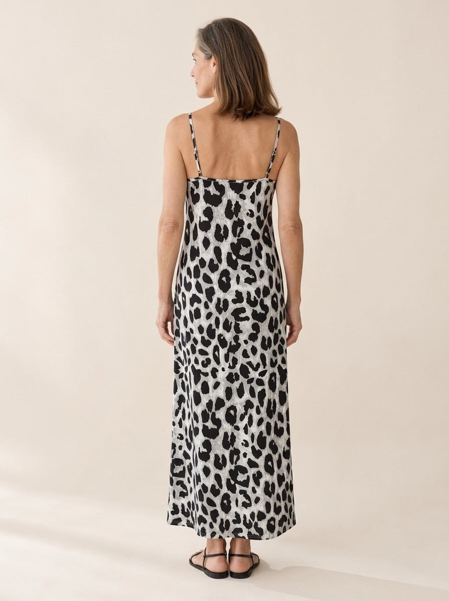 Pauline | Robe Longue Imprimé Léopard Coupe Ajustée