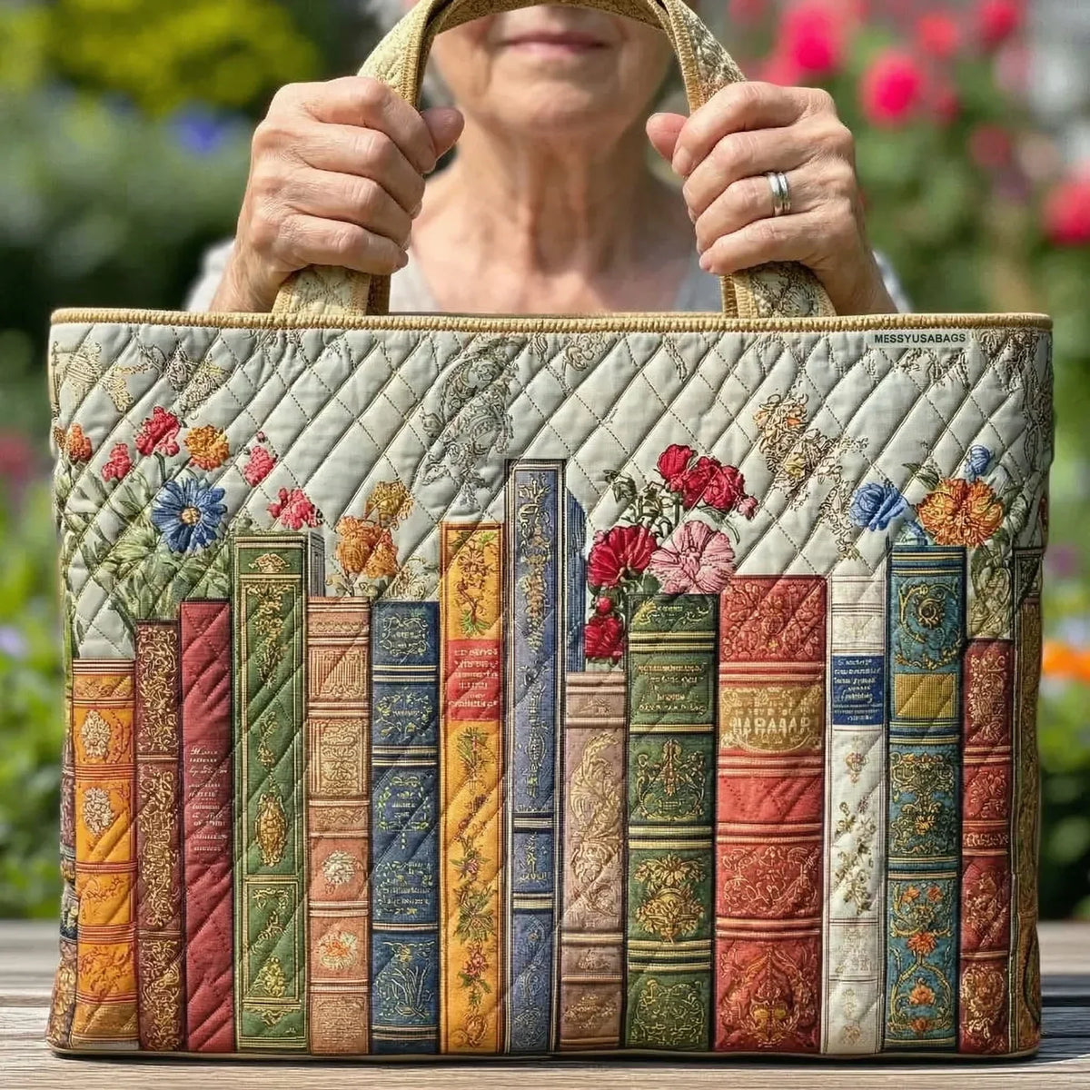 Gisèle | Sac cabas matelassé Bibliothèque enchantée