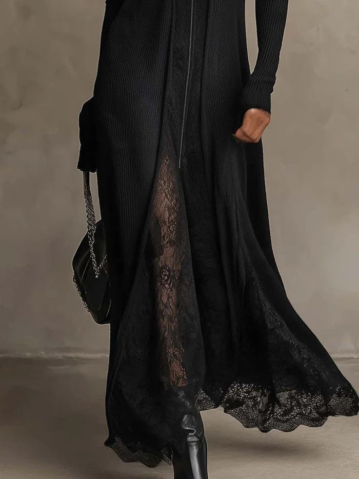 Solenne | Robe longue en maille côtelée avec dentelle, noire