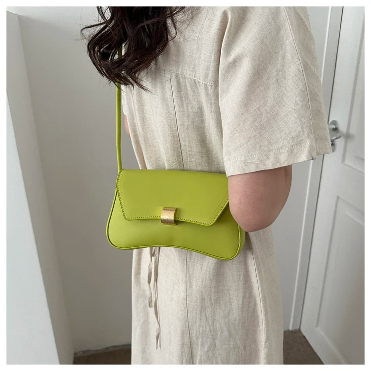 Jeanne | Sac à Main Boucle Métallique Format Pratique