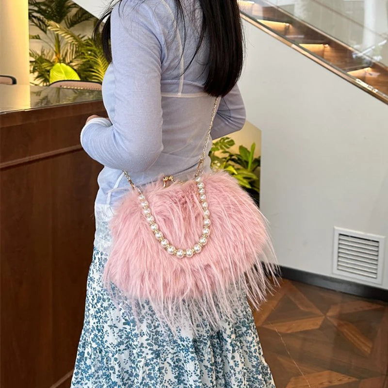 Lilou | Sac Crossbody Fausse Fourrure Poignée Perlée