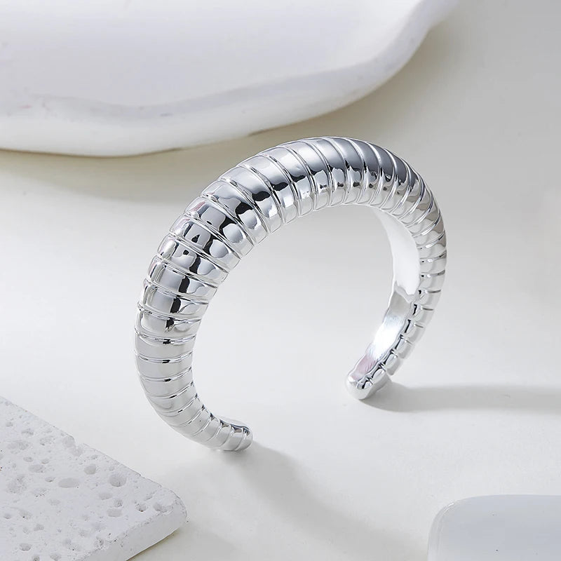 Victoire | Bracelet manchette géométrique