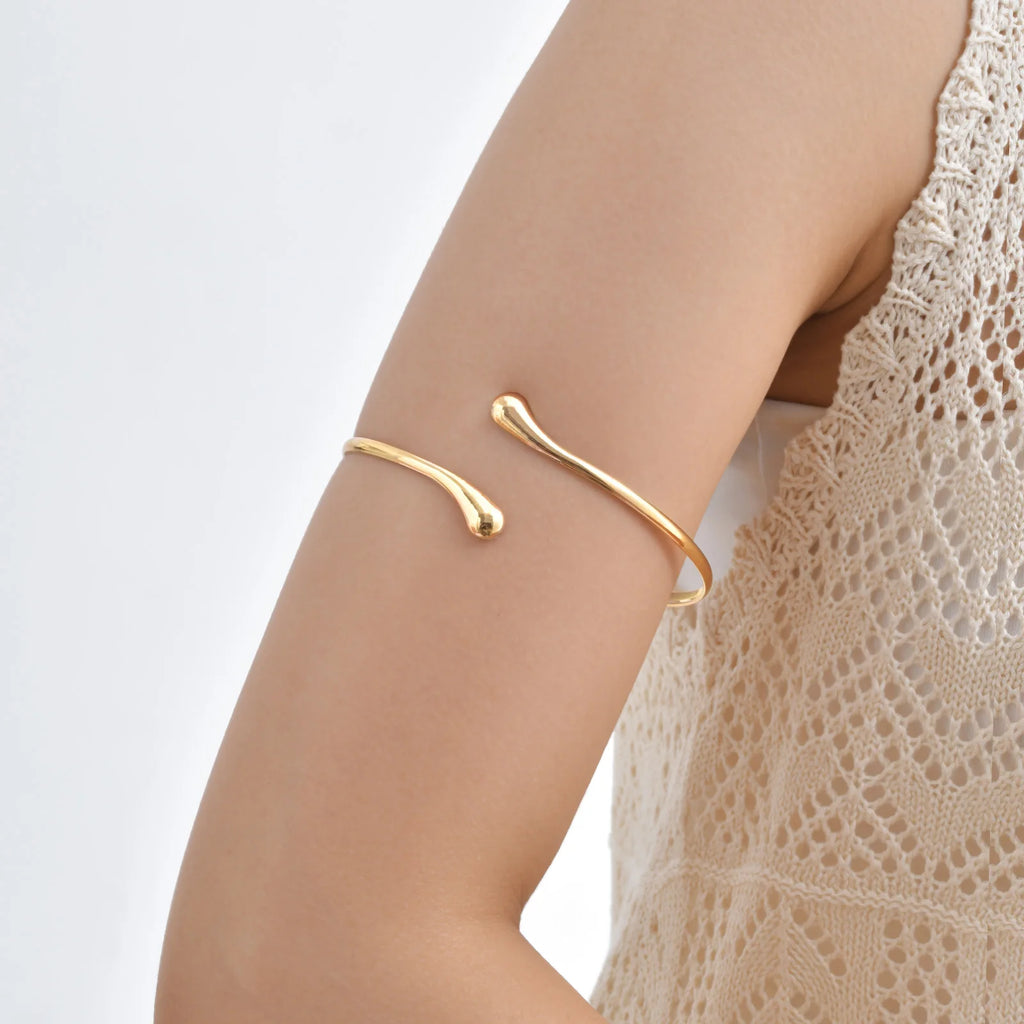 Vintage Boho Simple Arm Bracelet for Women Stainless Steel Geometric Coil Upper Arm Band Armlets Cuff Bangle Adjustable Jewelry