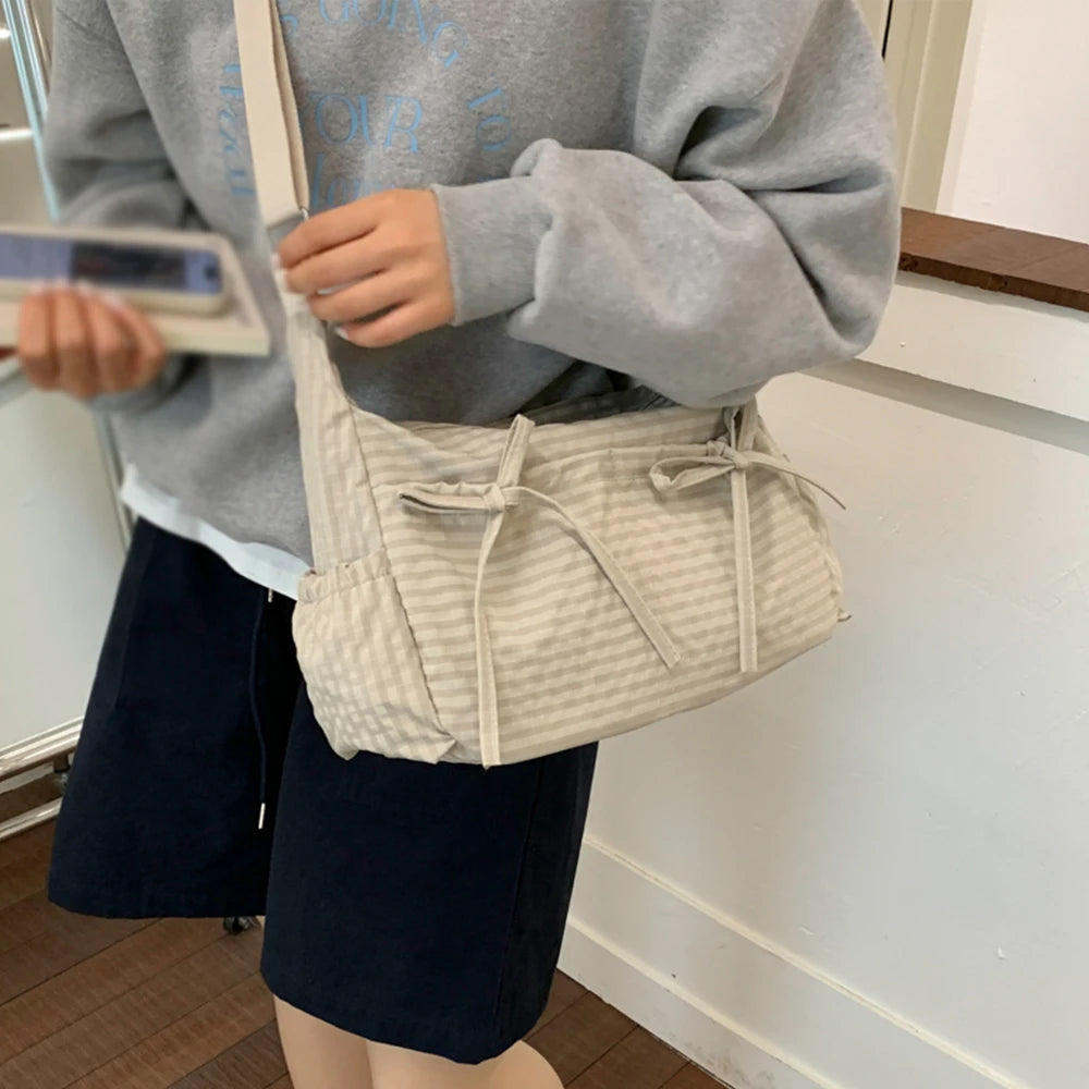 Korean-Style Retro Grid Single Shoulder Bag, Large Capacity, Versatile for School, Work, and Commuting, Unisex Design