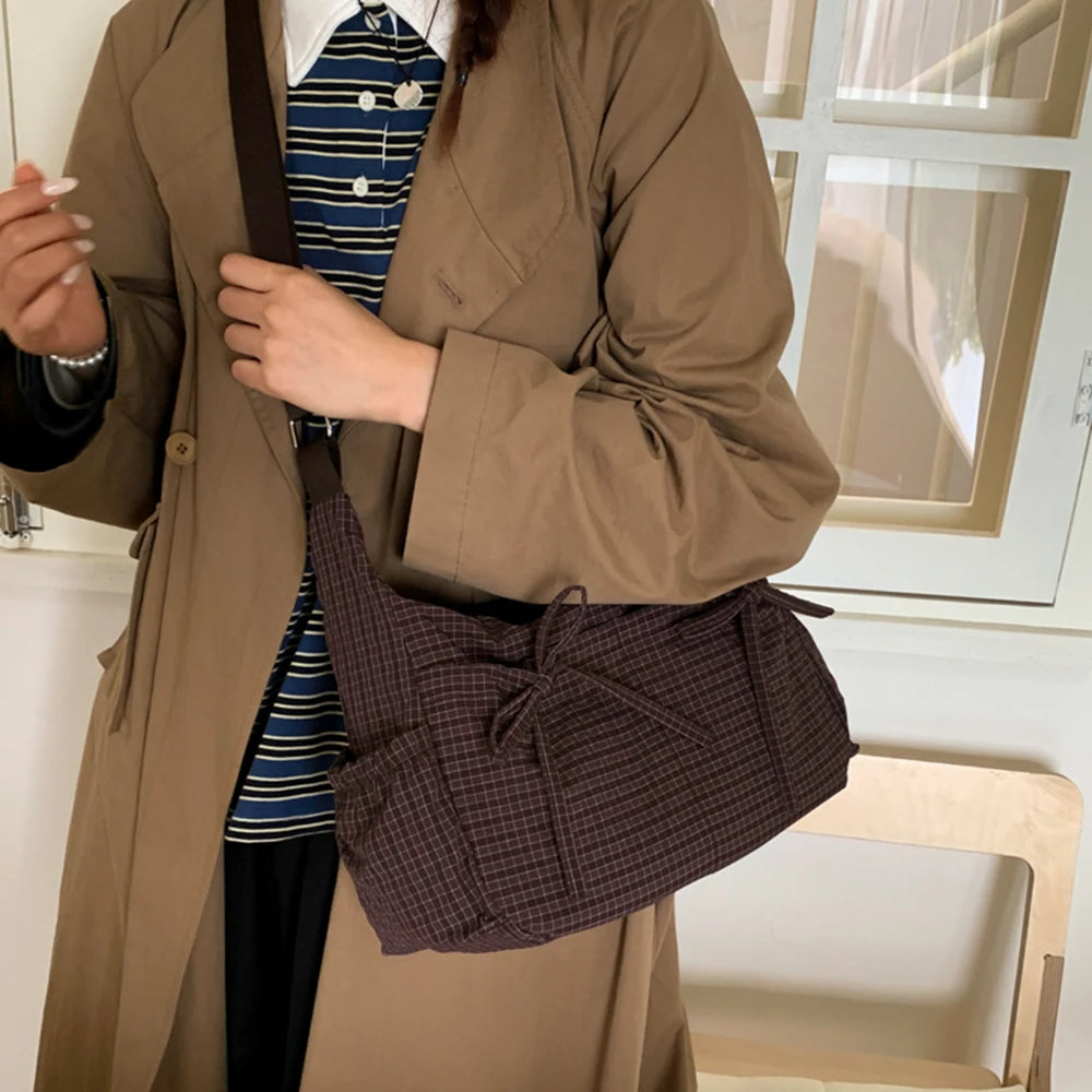 Korean-Style Retro Grid Single Shoulder Bag, Large Capacity, Versatile for School, Work, and Commuting, Unisex Design