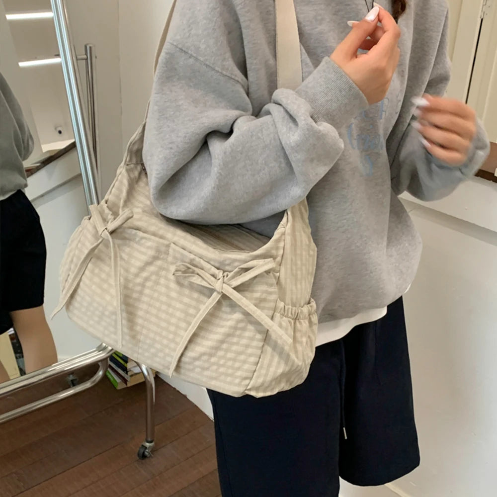 Korean-Style Retro Grid Single Shoulder Bag, Large Capacity, Versatile for School, Work, and Commuting, Unisex Design