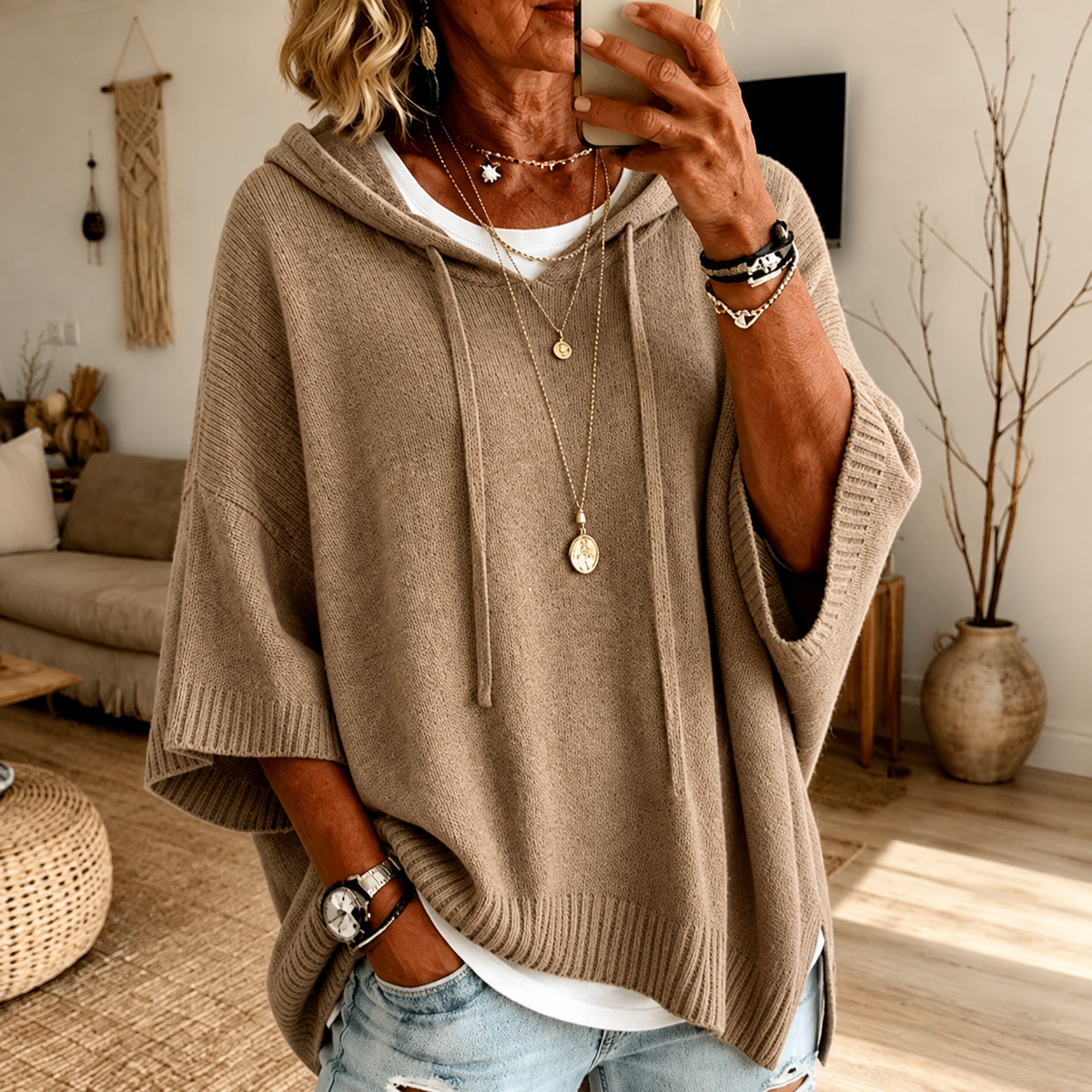 Manon | Pull poncho à capuche – Taupe