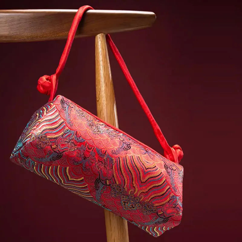 Mélanie | Sac Brodé en Soie Pièce Artisanale