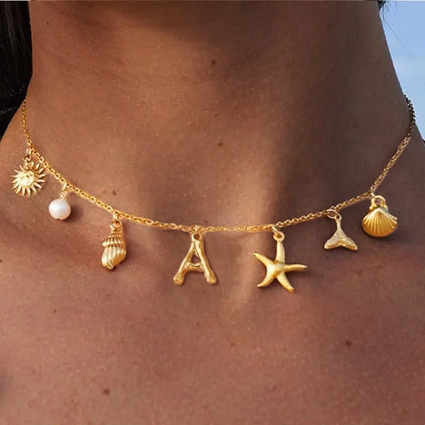 Eugénie | Collier initiale coquillage
