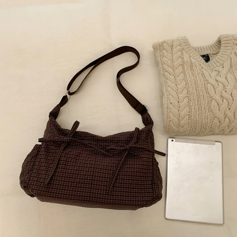Korean-Style Retro Grid Single Shoulder Bag, Large Capacity, Versatile for School, Work, and Commuting, Unisex Design