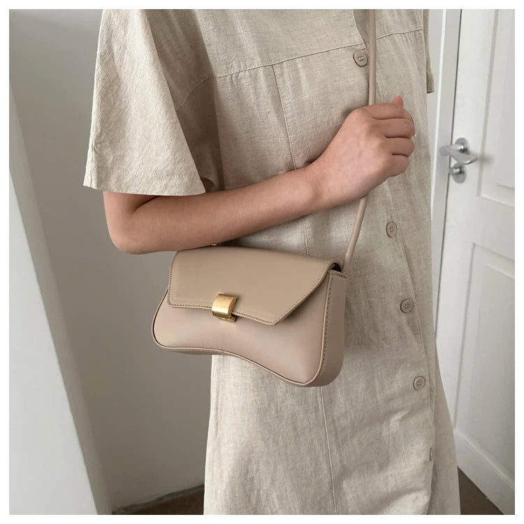 Jeanne | Sac à Main Boucle Métallique Format Pratique
